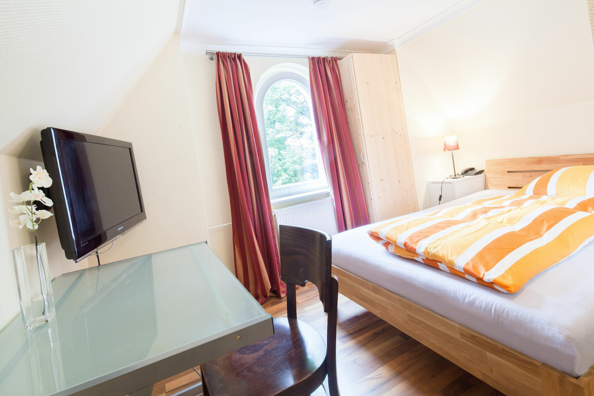 Hotel Marco Polo Hamburg-Harburg Exteriör bild